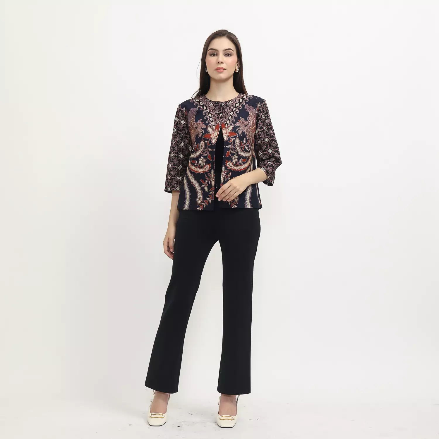 Blazer Batik Wanita - Bhatara Batik Tasya - Atasan Batik Modern Lengan Panjang