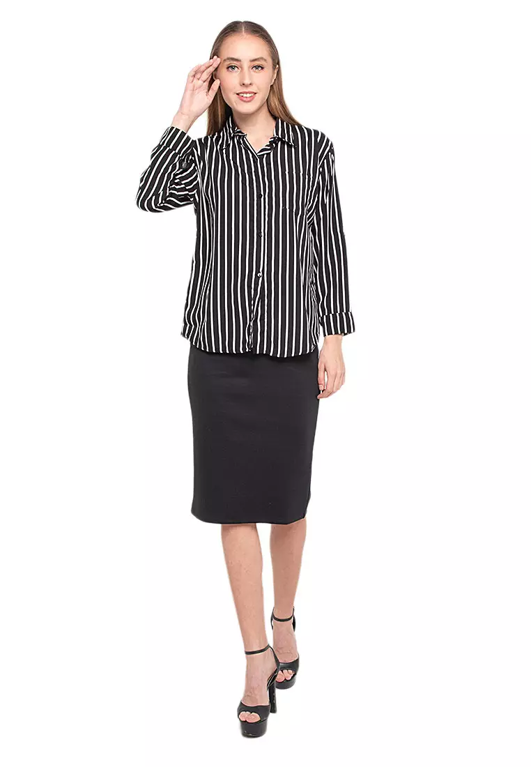 Anne Kemeja Long Sleeve Motif Stripe Atasan Wanita Casual - Hitam