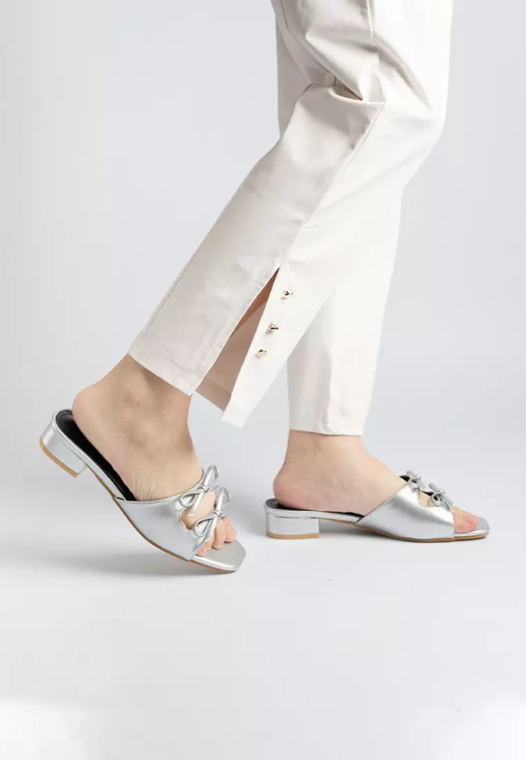 Valeria Glossy Ribbon Mules
