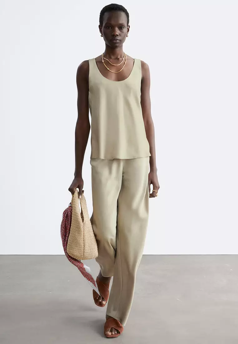 Scoop Neck Tank Top