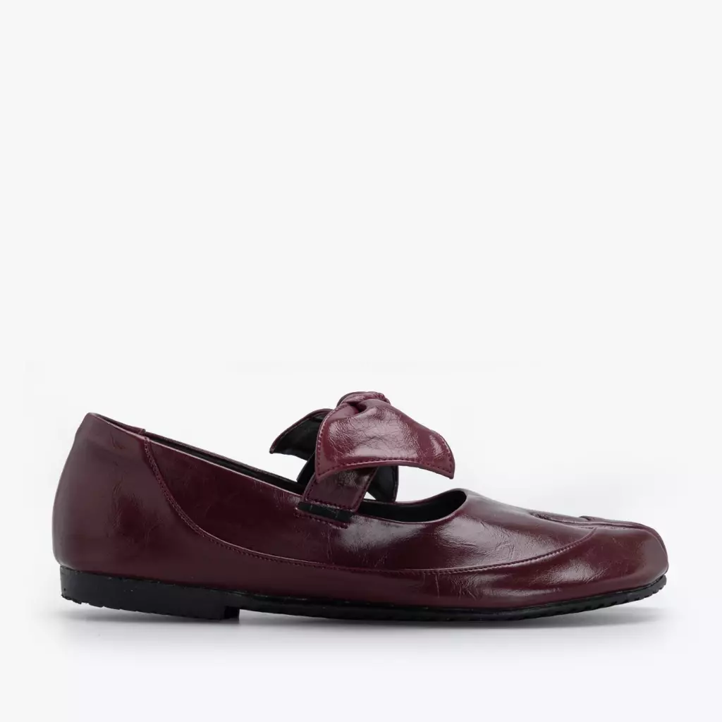 Valeeqa Flat Shoes Maroon