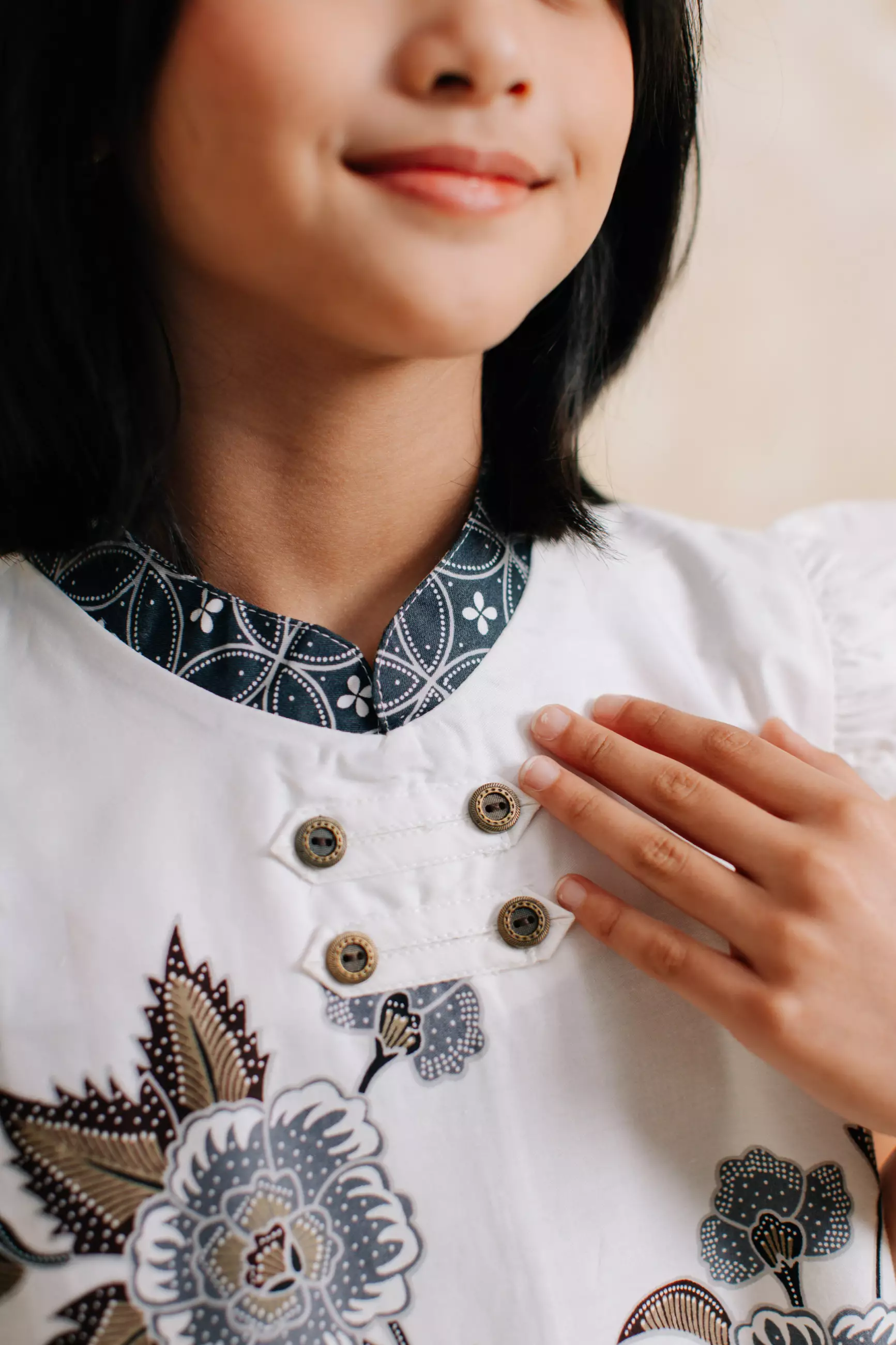 Adyatma Kamala White Putih Dress Batik Anak Wanita Lengan Pendek Katun