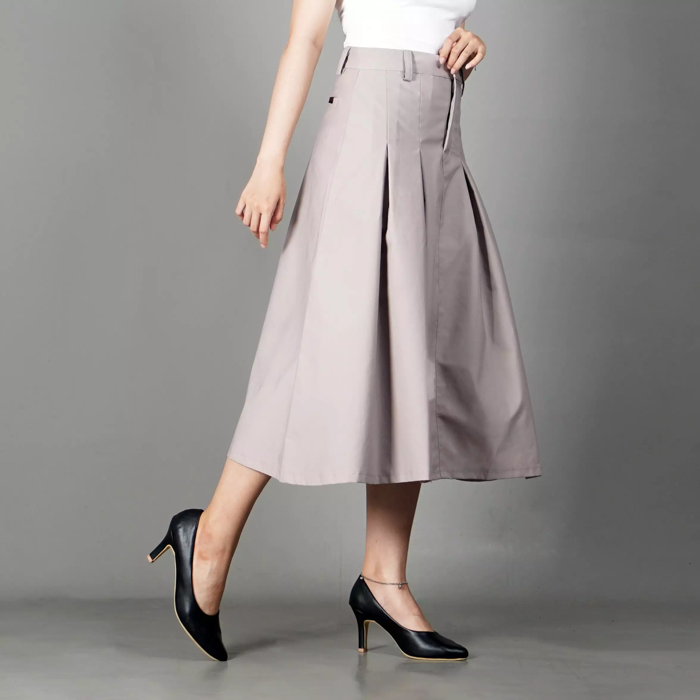 RUBY Pleated Skirt A Line Skirt Rok Lipat Rok 3/4 - BEIGE