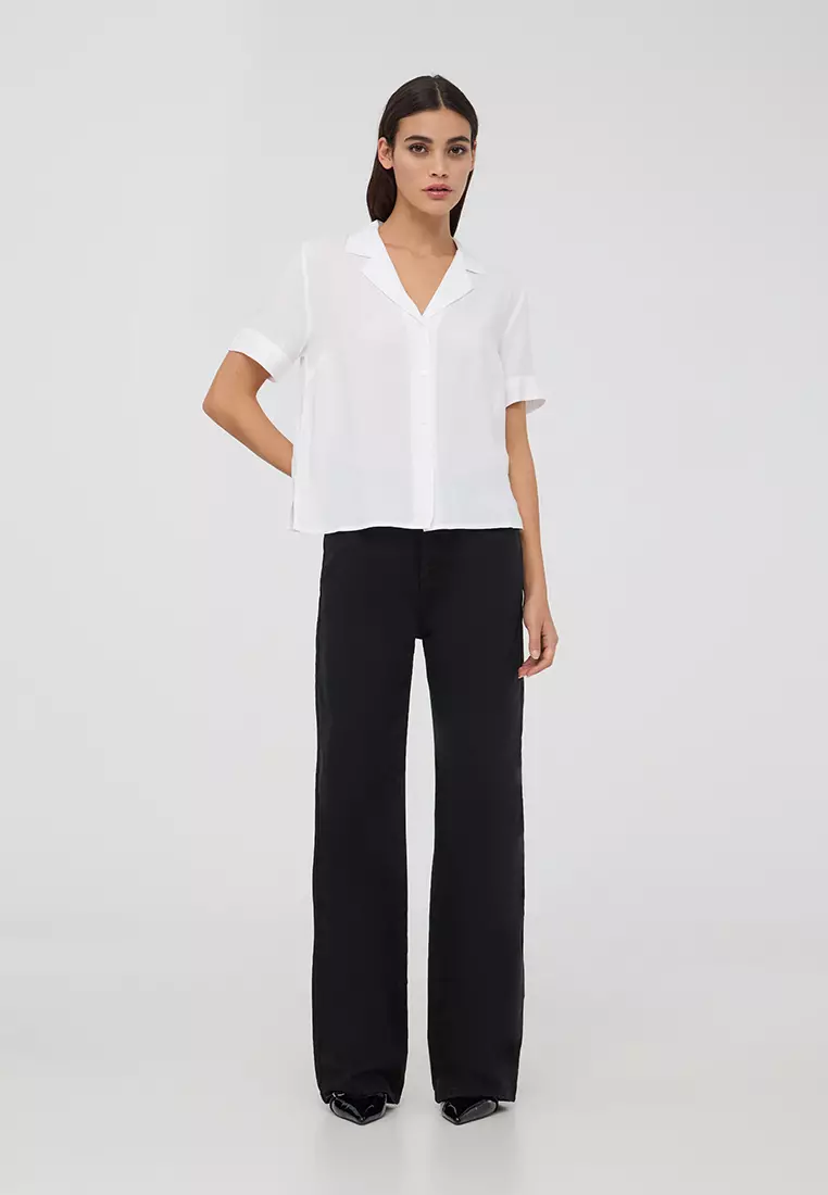 Woman Short-Sleeved Shirt