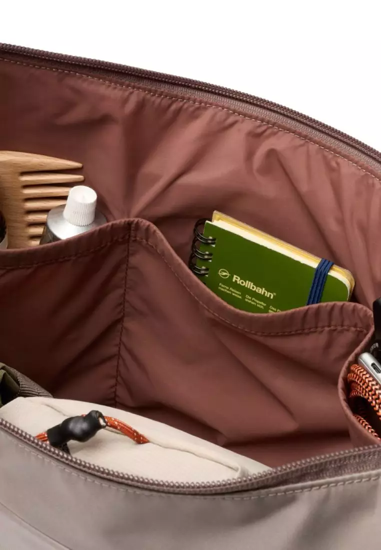 Bellroy Laneway Crescent Bag 12L - Fawn