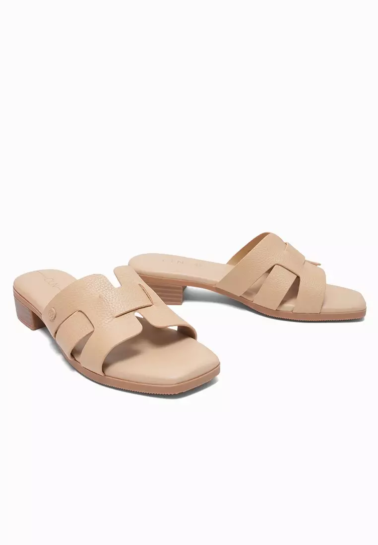 Dove Heeled Slides