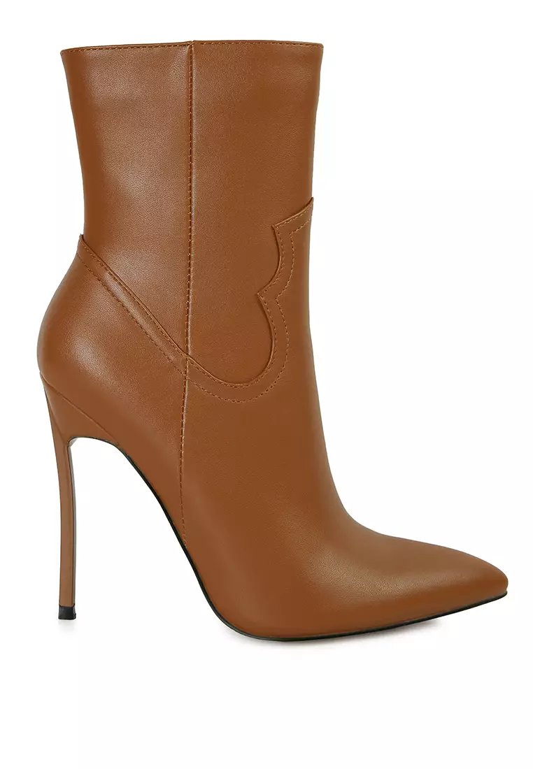 Chunky heel clearance pointed toe bootie