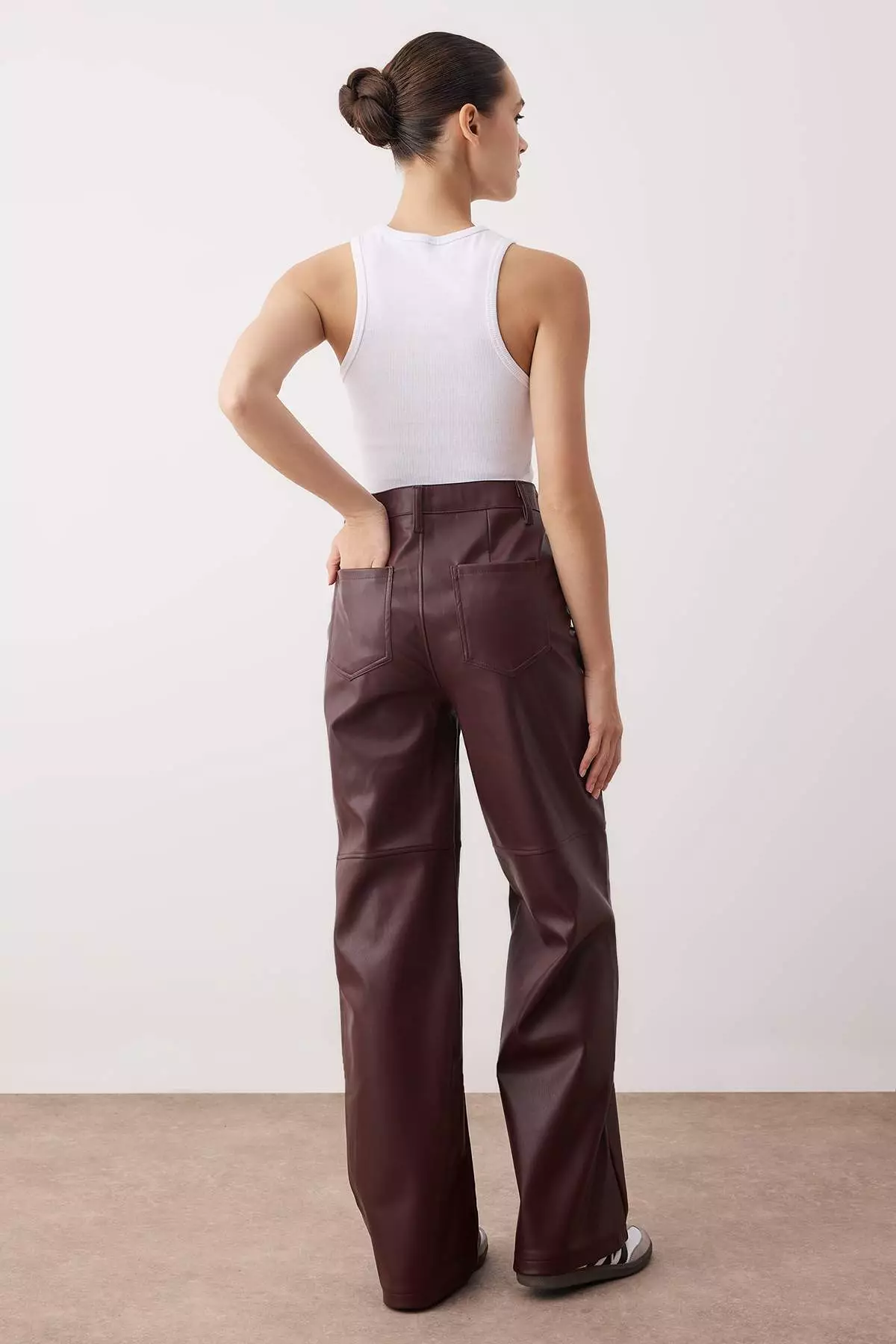 Relaxed/Comfortable Straight/Pipe Leg Hem Detail Pants Twoaw26Pl97