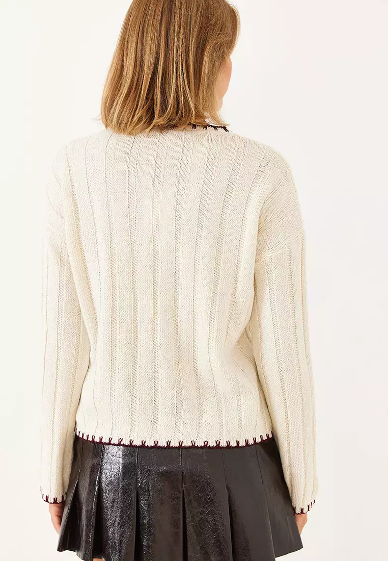 Women's V-Neck Shepherd Stitched Embroidered Detailed Pocket Knitwear Sweater 20247523