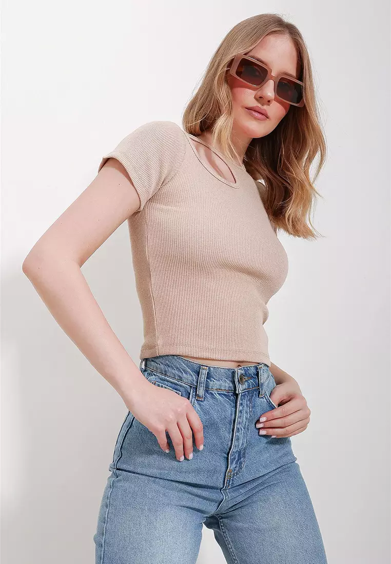 Crew Neck Drop Decollete Half Sleeve Knitted Blouse