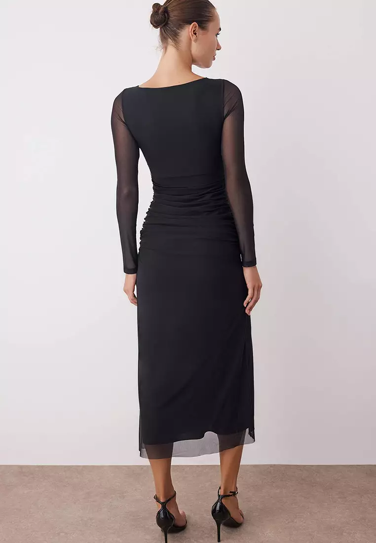 Hook and Eye Detail Midi dress