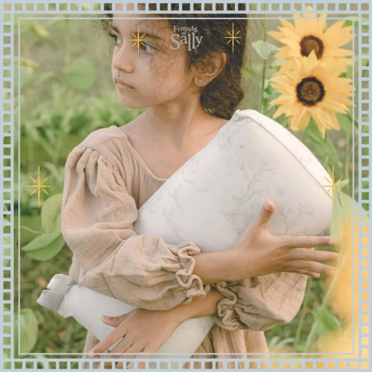 Friends of Sally Mini Hug Pillow Zion Collection - Bantal Tidur