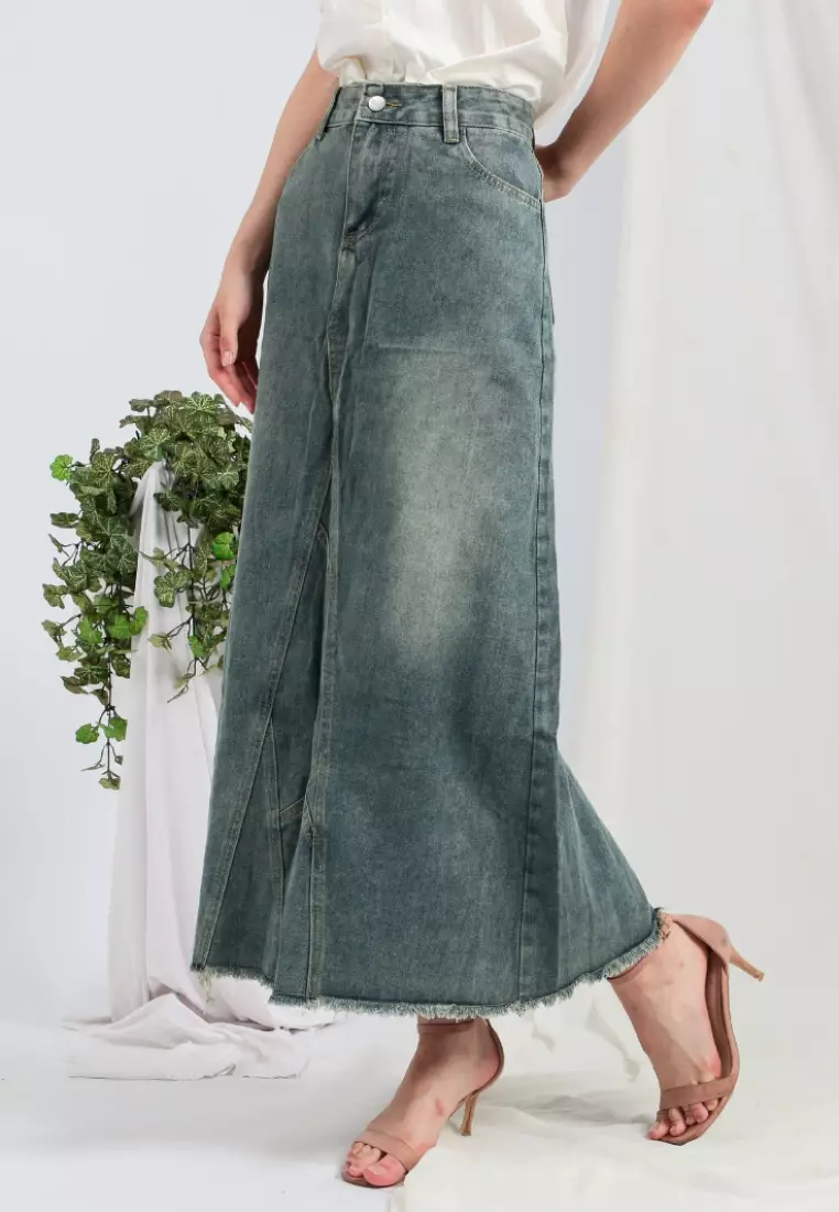 Cassie Long Skirt Jeans in Blue