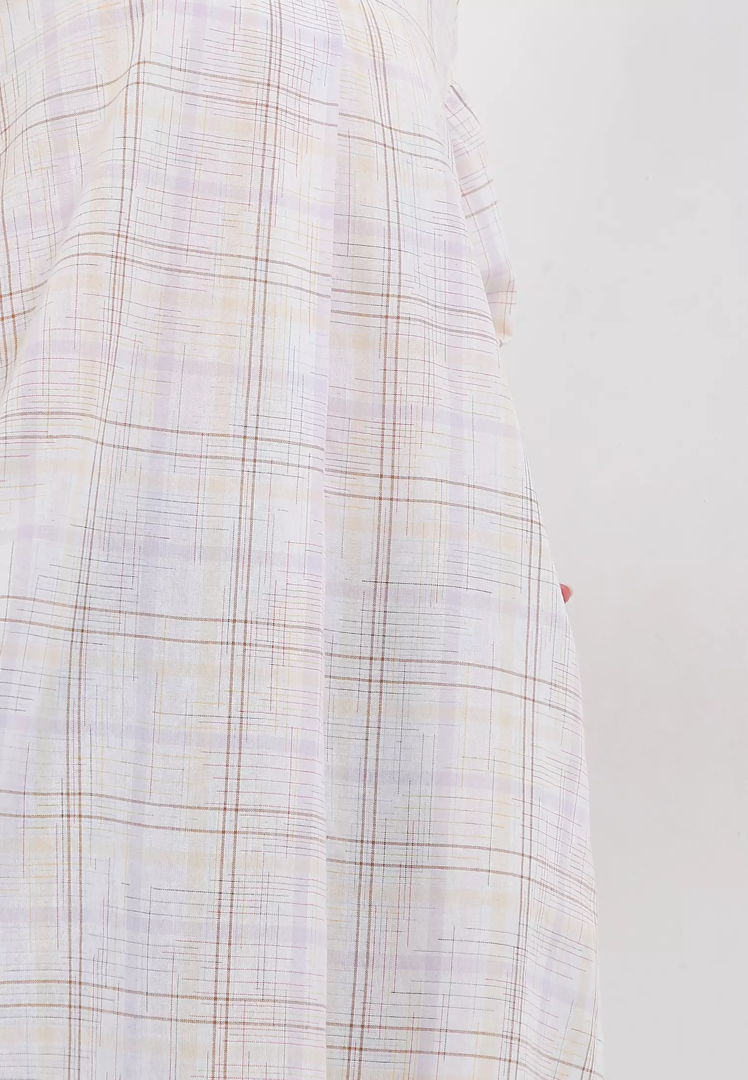 MFMW Omawunmi Tunik Broken White Motif Kotak