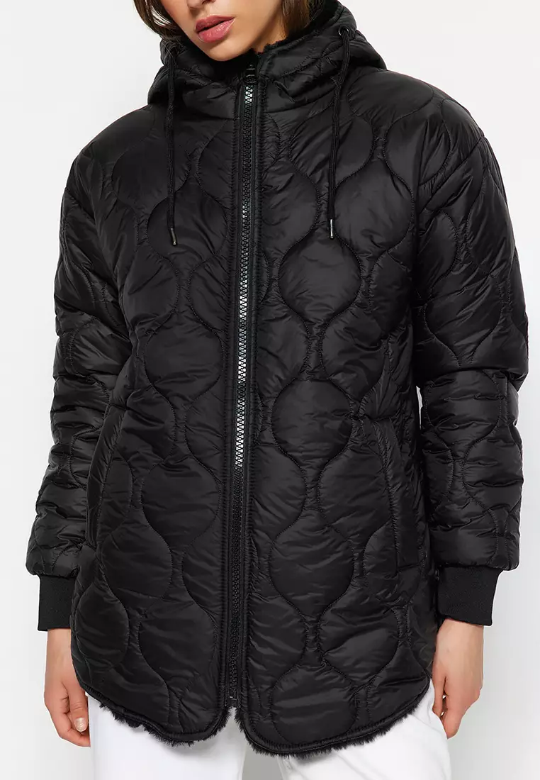 Black Double-Sided Wearable Hooded Plush Quilted Puffer Jacket TWOAW24MO00018