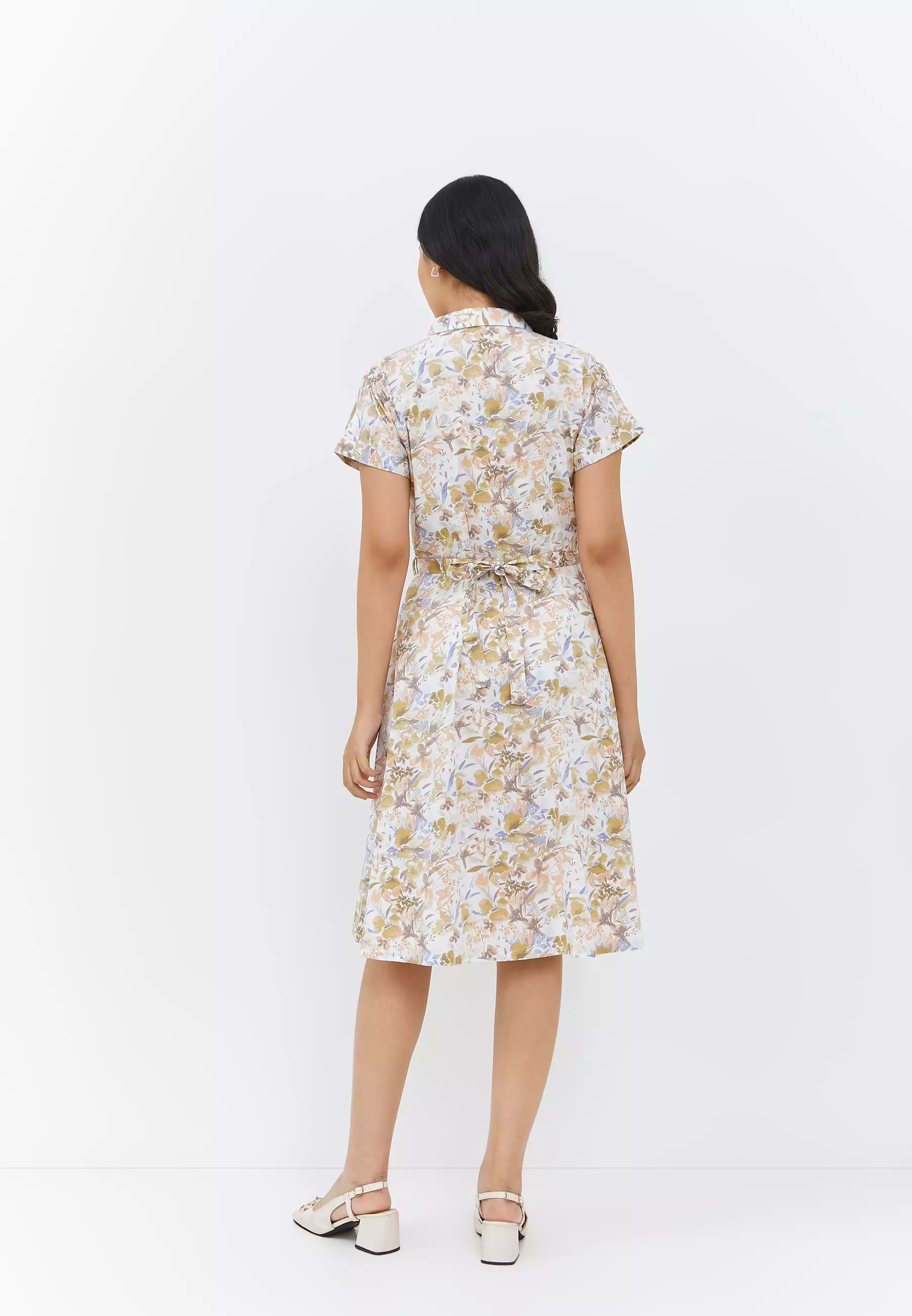 Martha Flower White  Dress (G.43101)