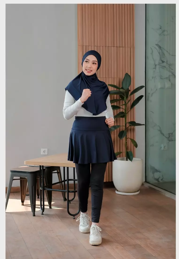 Serina Rok Olahraga Short Navy