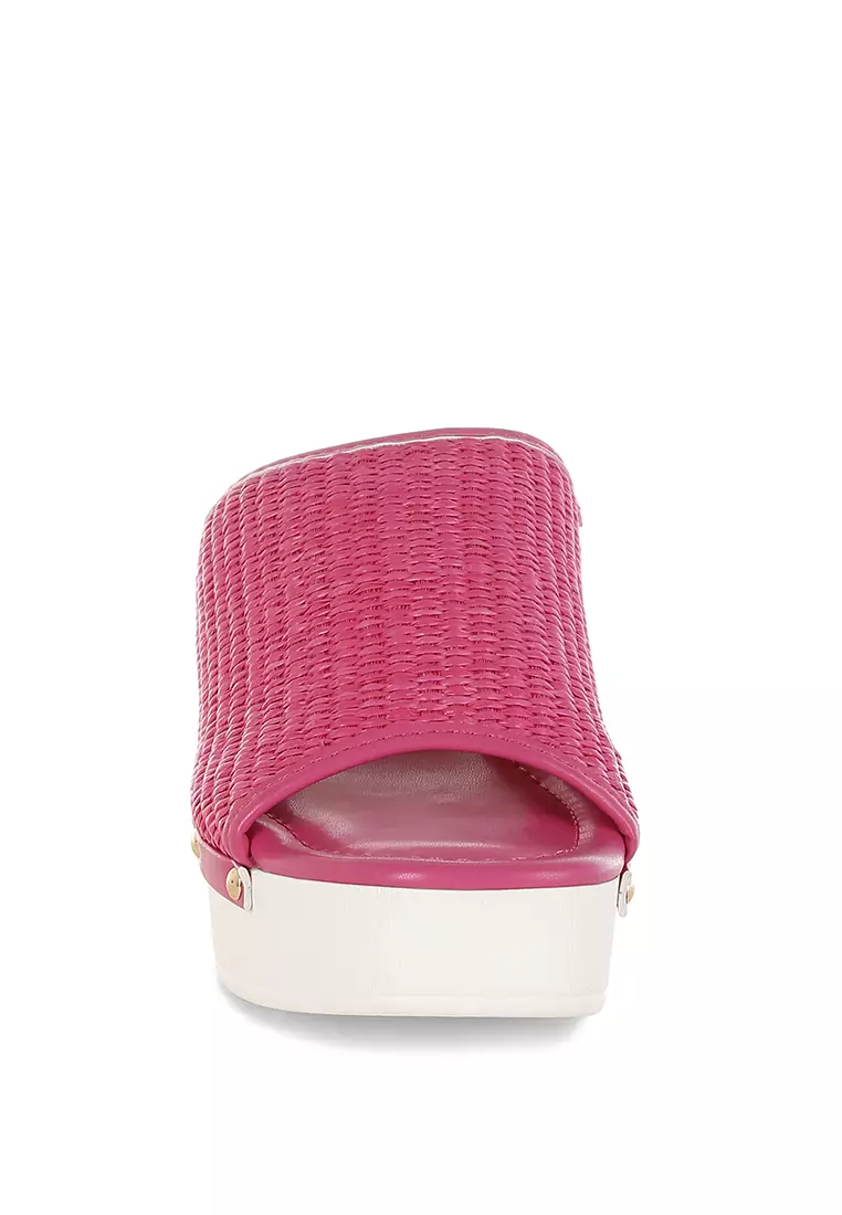Raffia Wooden Clogs In Pink