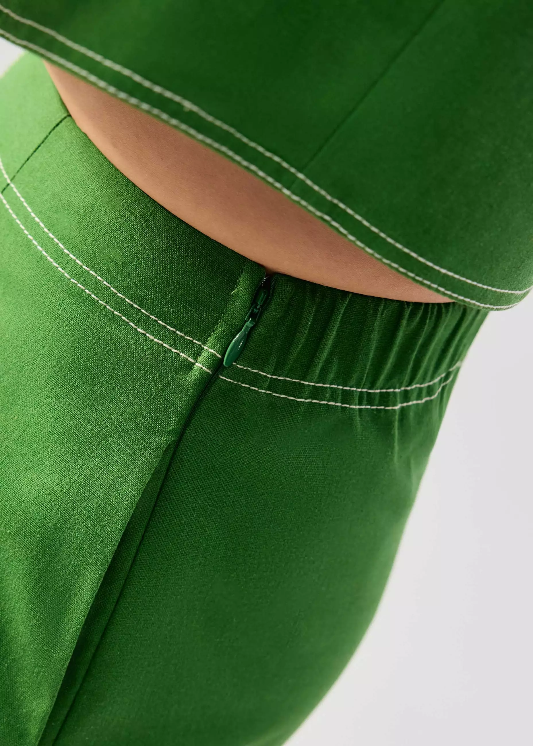 Rok Wanita - Elastic Contrast Stitch High Waist A-line Maxi Skirt