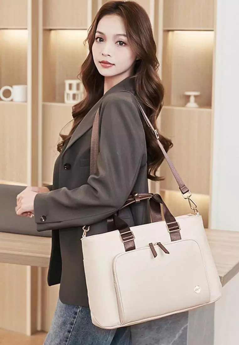 Ladies business handbag medium size