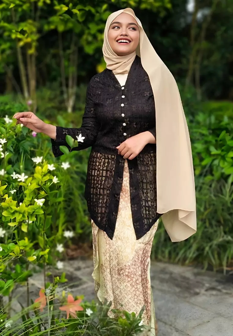Loveaisyah Black Checkered Lace Kebaya Top & Brown Premium Batik Skirt