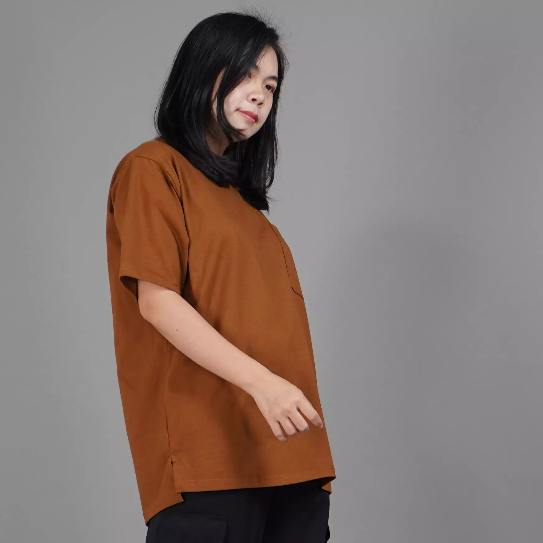  DANIELA Kaos Polos Wanita Oversized T-Shirt Wanita - BRONZE