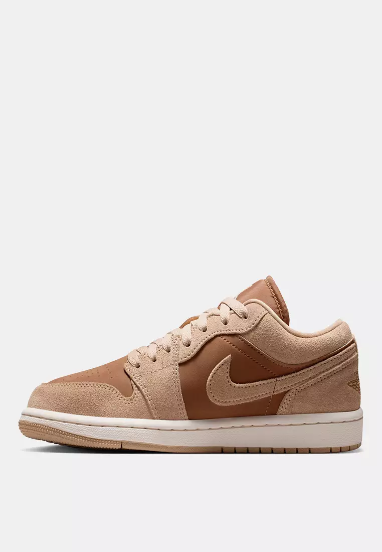 Air Jordan 1 Low Shoes