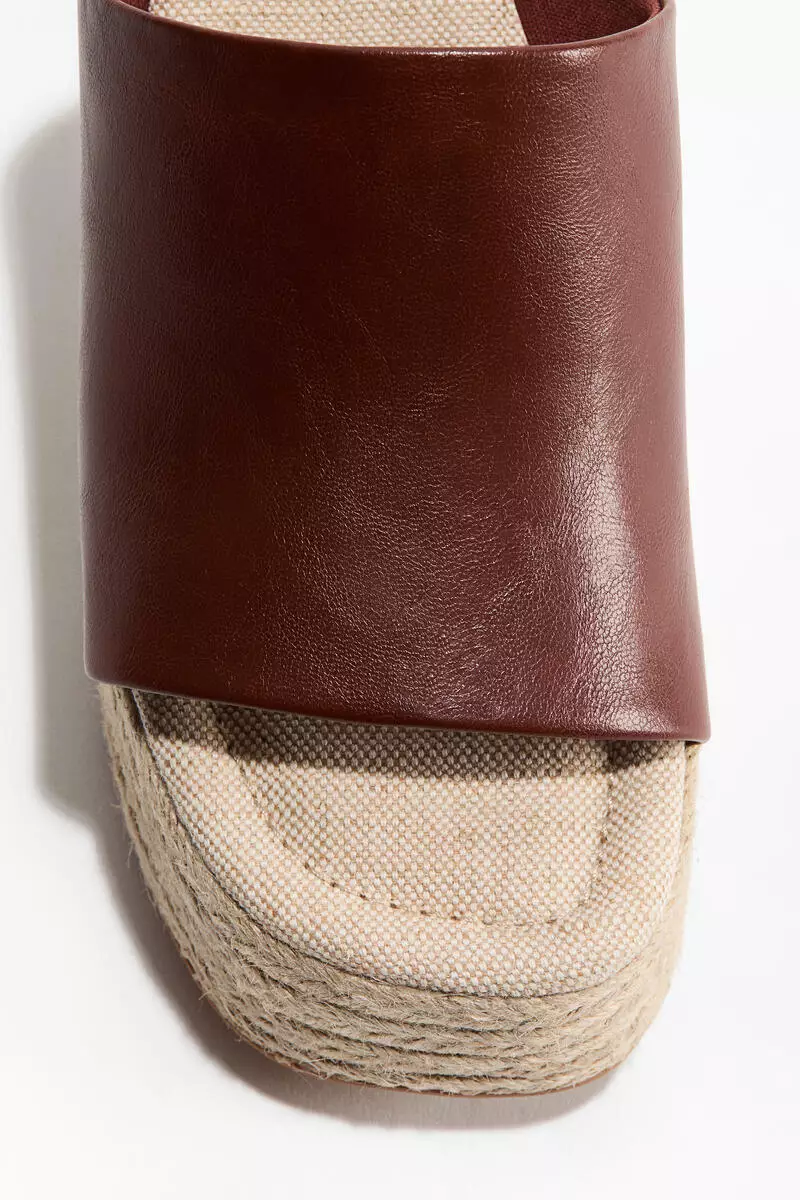 Heeled espadrilles