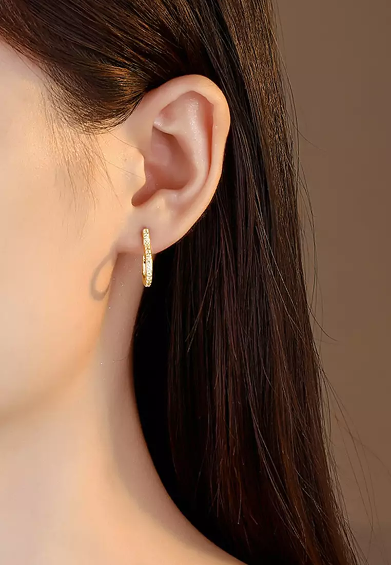 Anting Wanita Titanium Anting Giwang Cewek Korea Elegan Gold heart shap design Earrings