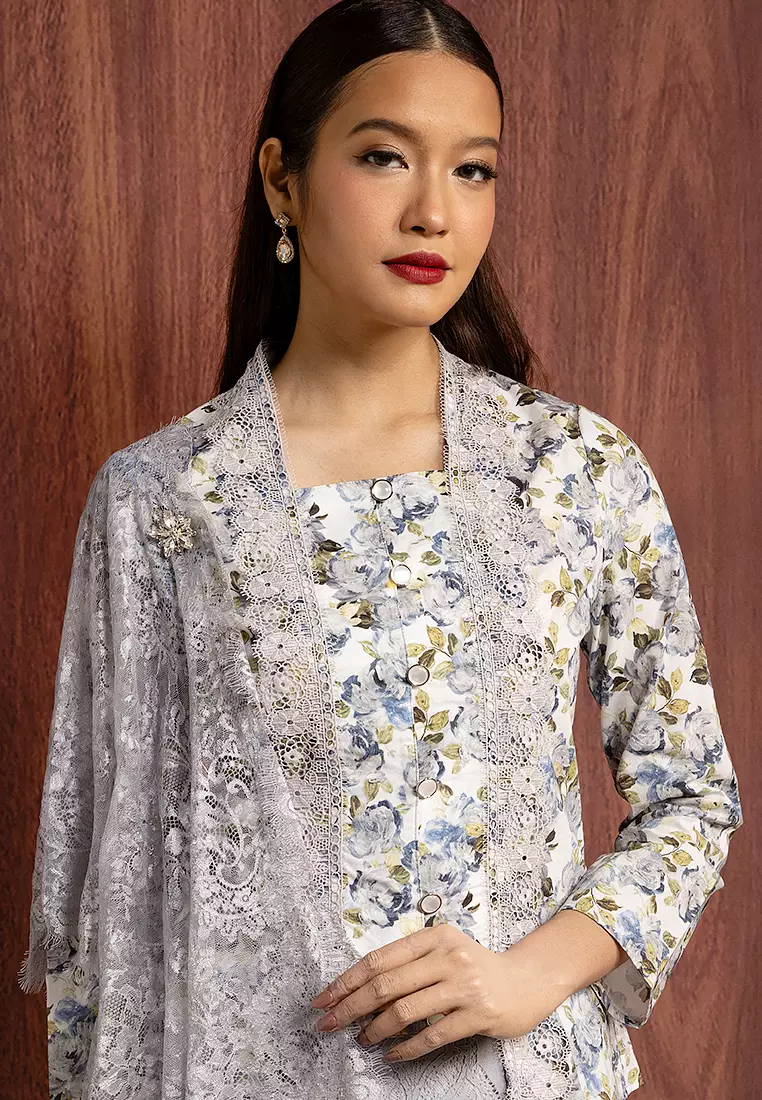 ANNA KEBAYA SET WITH SHAWL