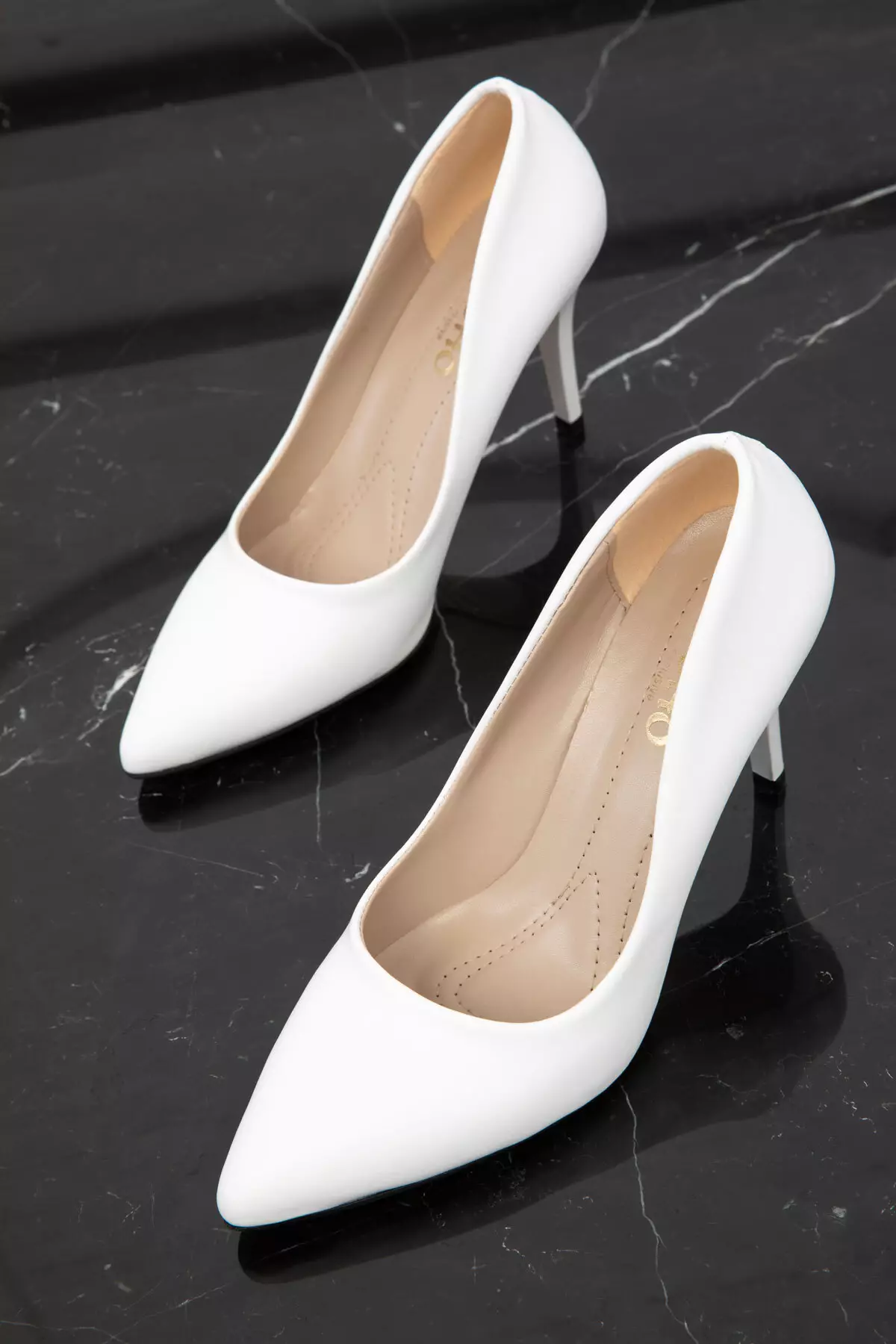 19550 Model White Women's Classic Heeled Shoes