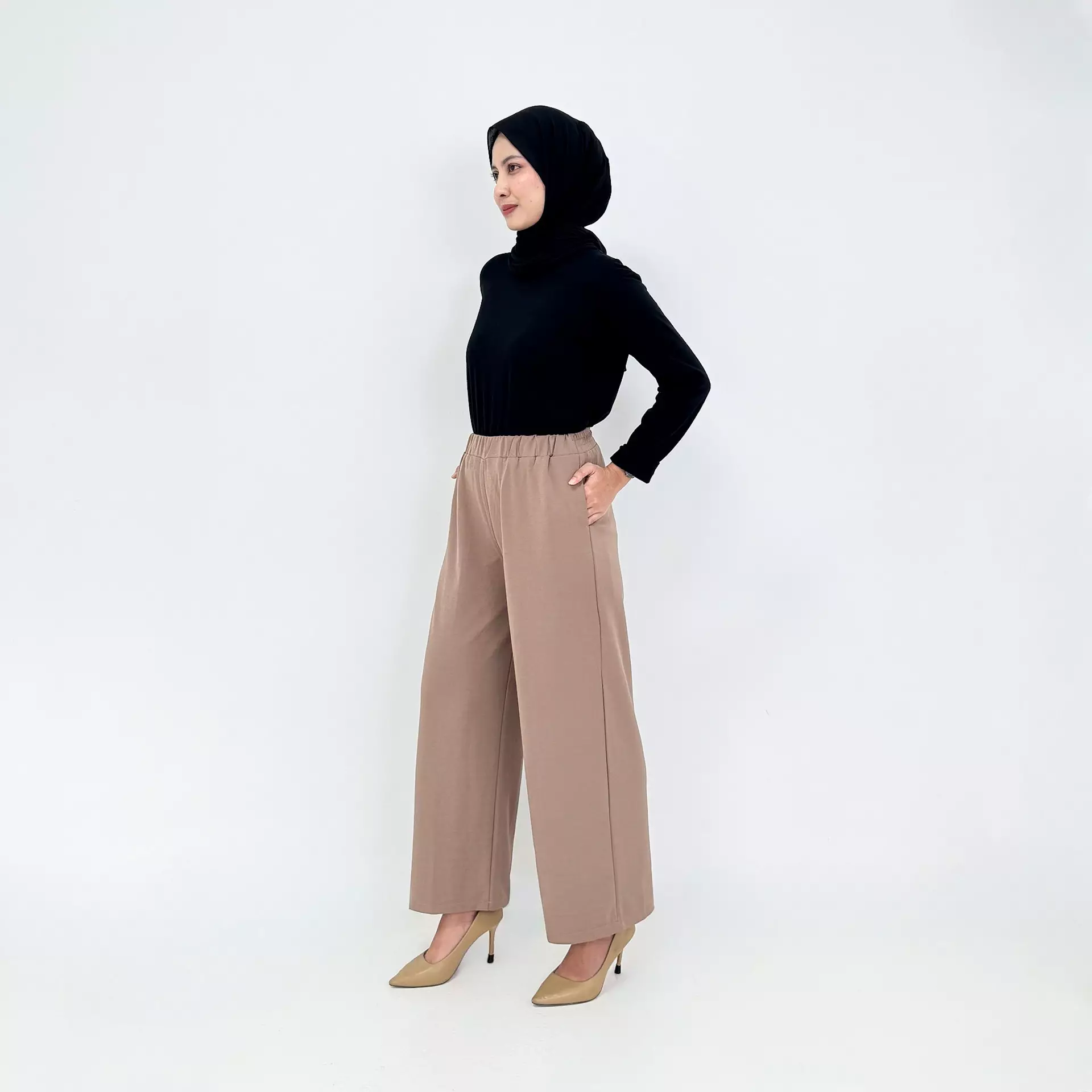 Tiza Strechy Pants - BROWN