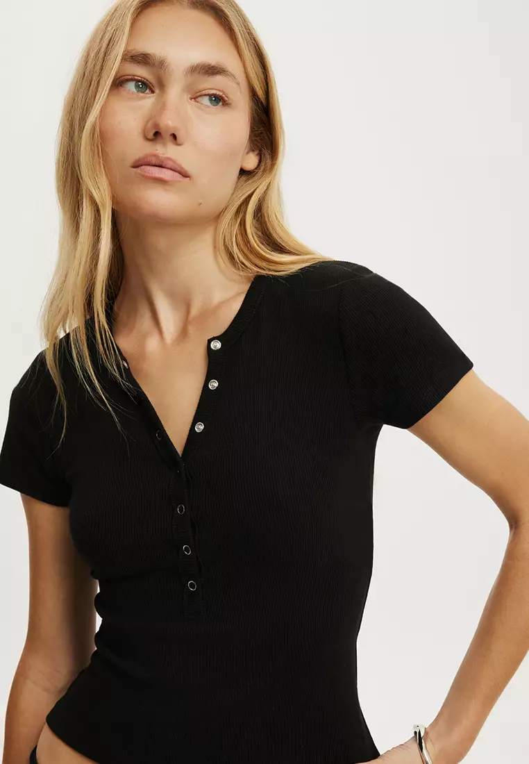 Blake Short Sleeves Henley Top