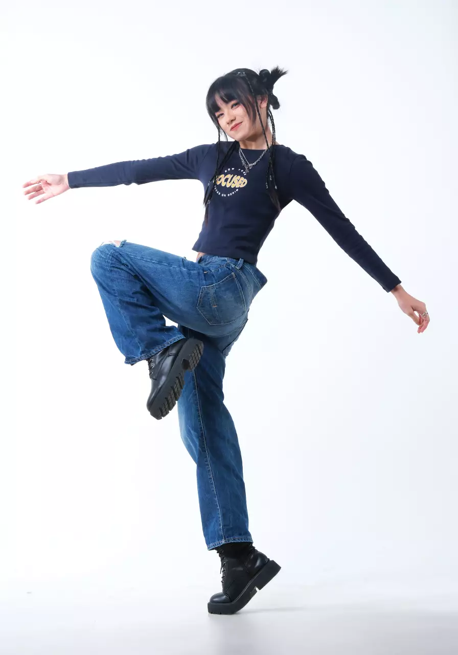 Kaos Baby Tee Wanita Lengan Panjang Round Dark Navy