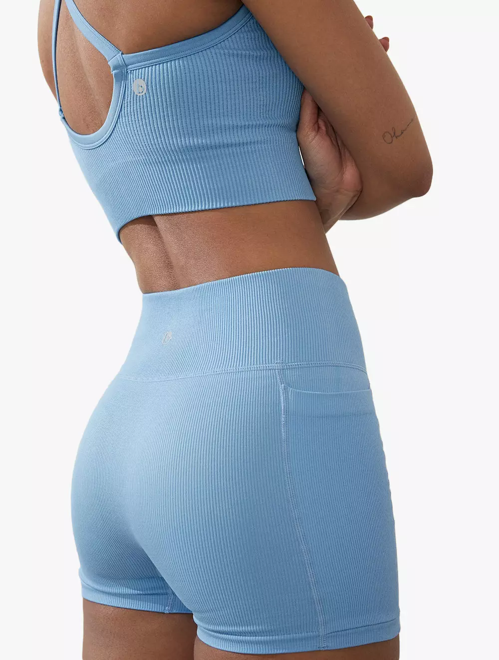 Seamless Pocket Shortie Short