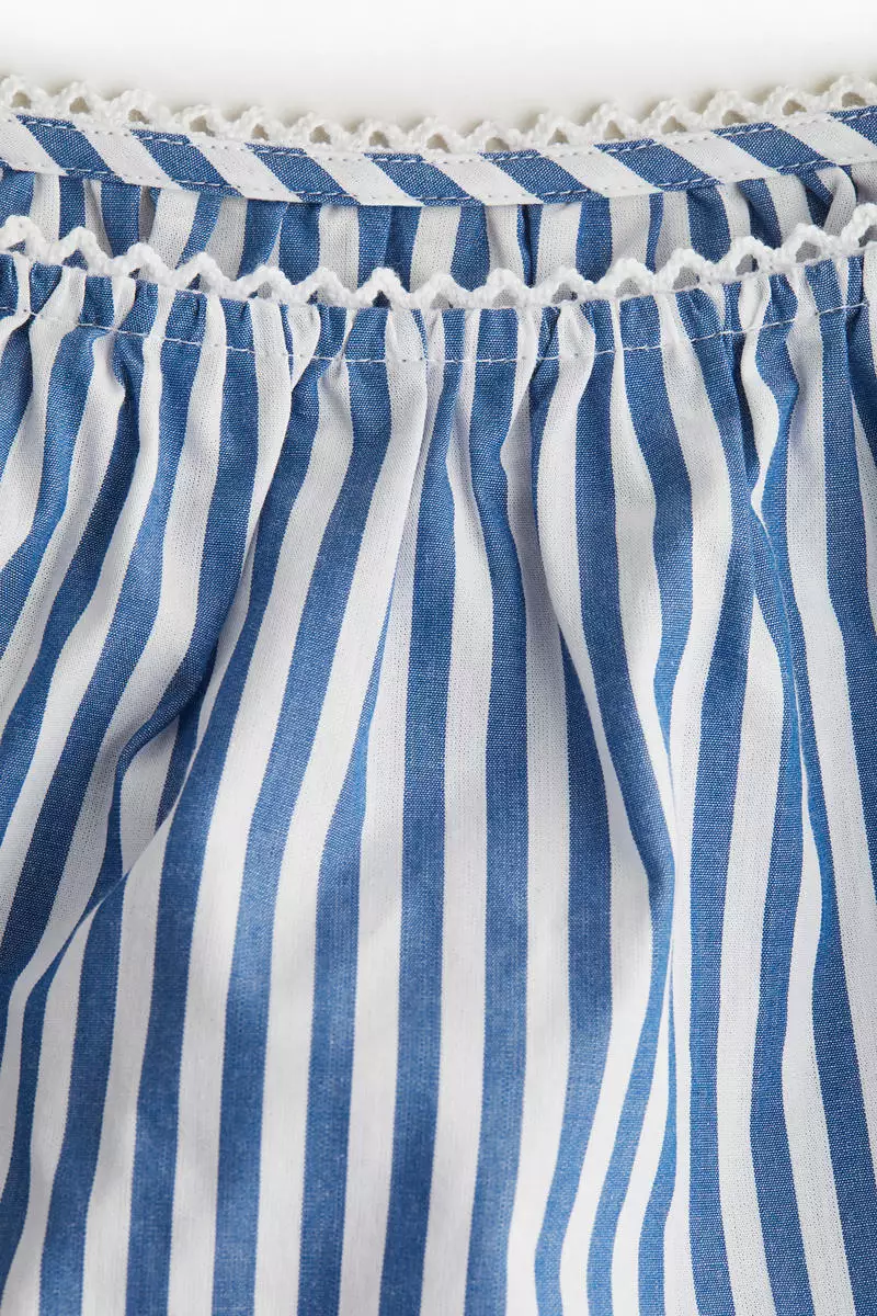 Short blouse