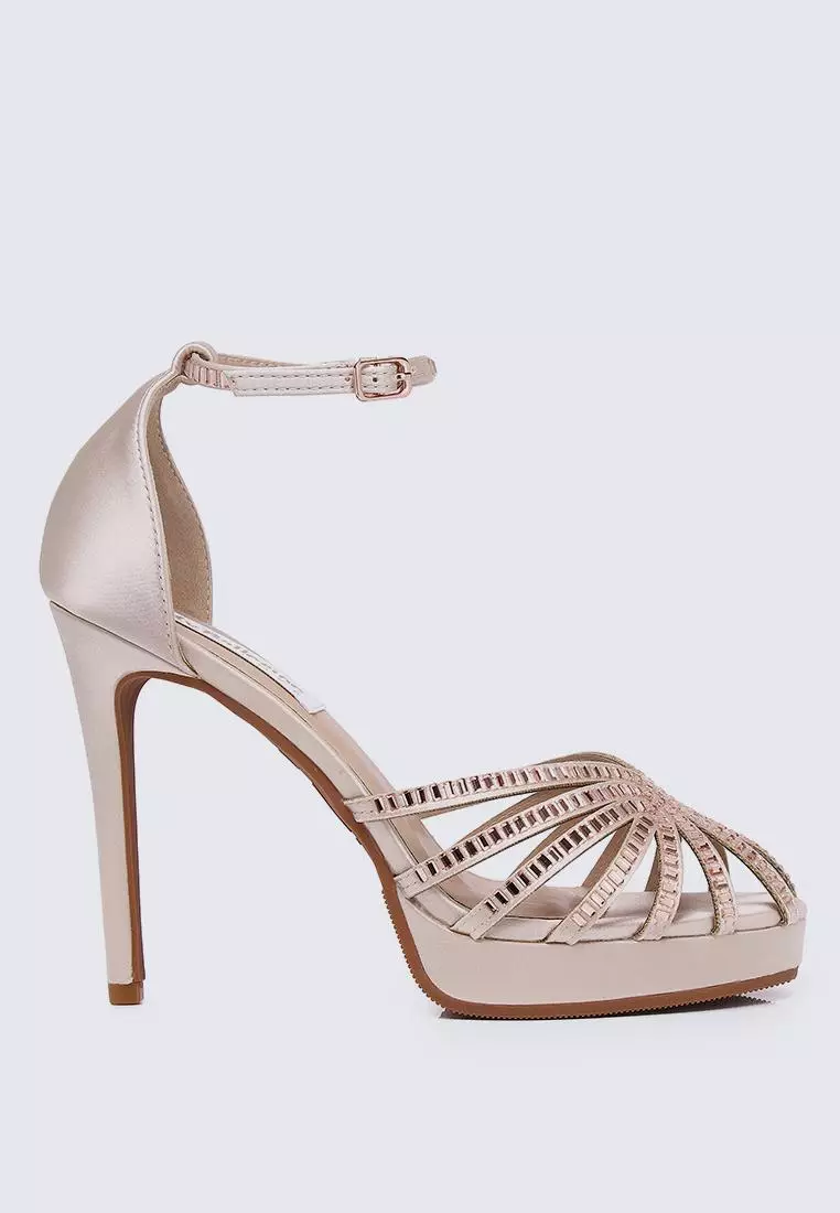 Dulce Comfy Heels In Almond