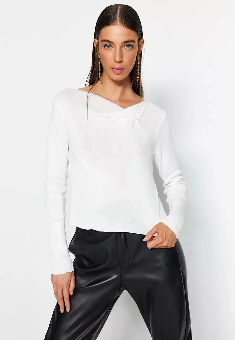 White sweater outlet with collar