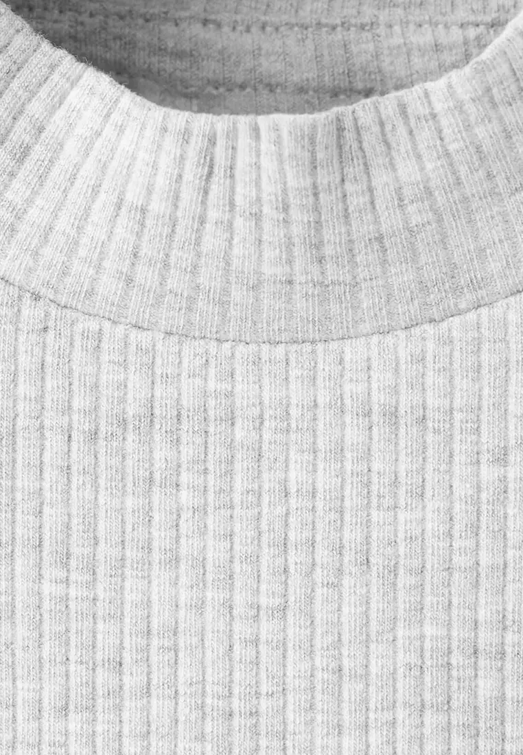 Ribbed Long-Sleeved T-Shirt