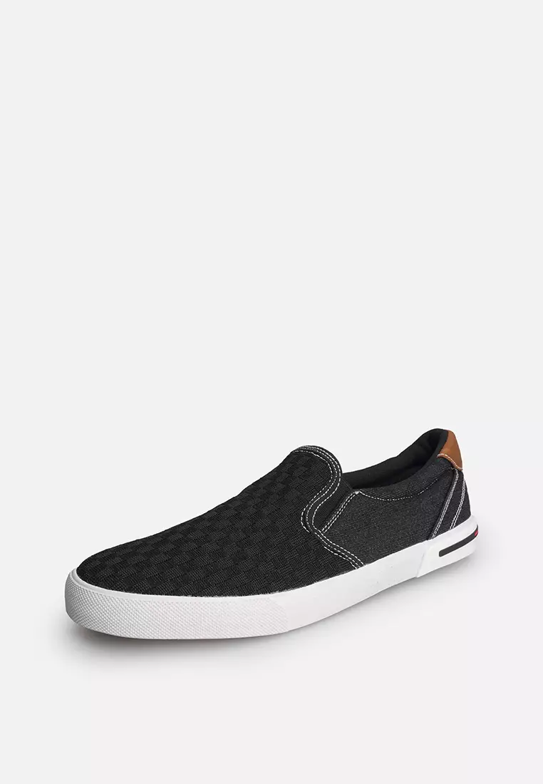 World balance slip on shoes top