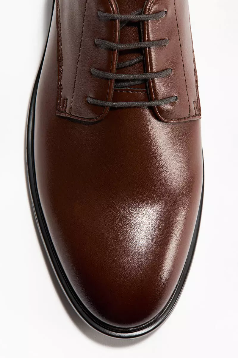 Derby shoes