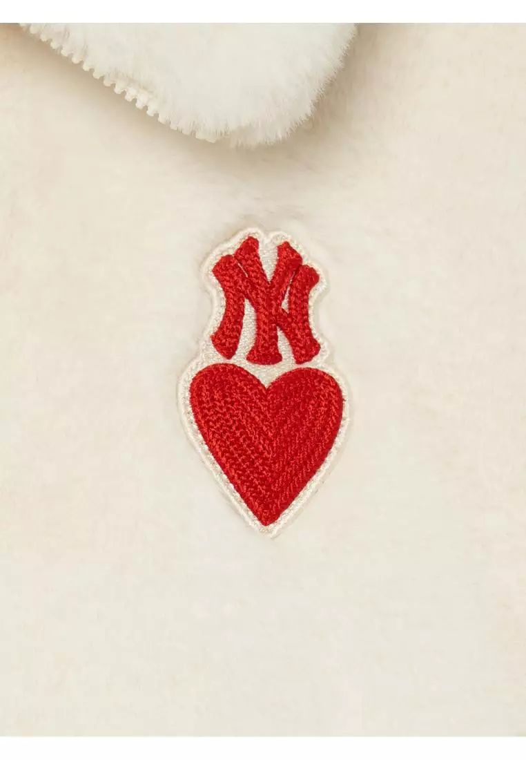 MLB WOMENS HEART CROP ECO FUR JACKET NEW YORK YANKEES 2026