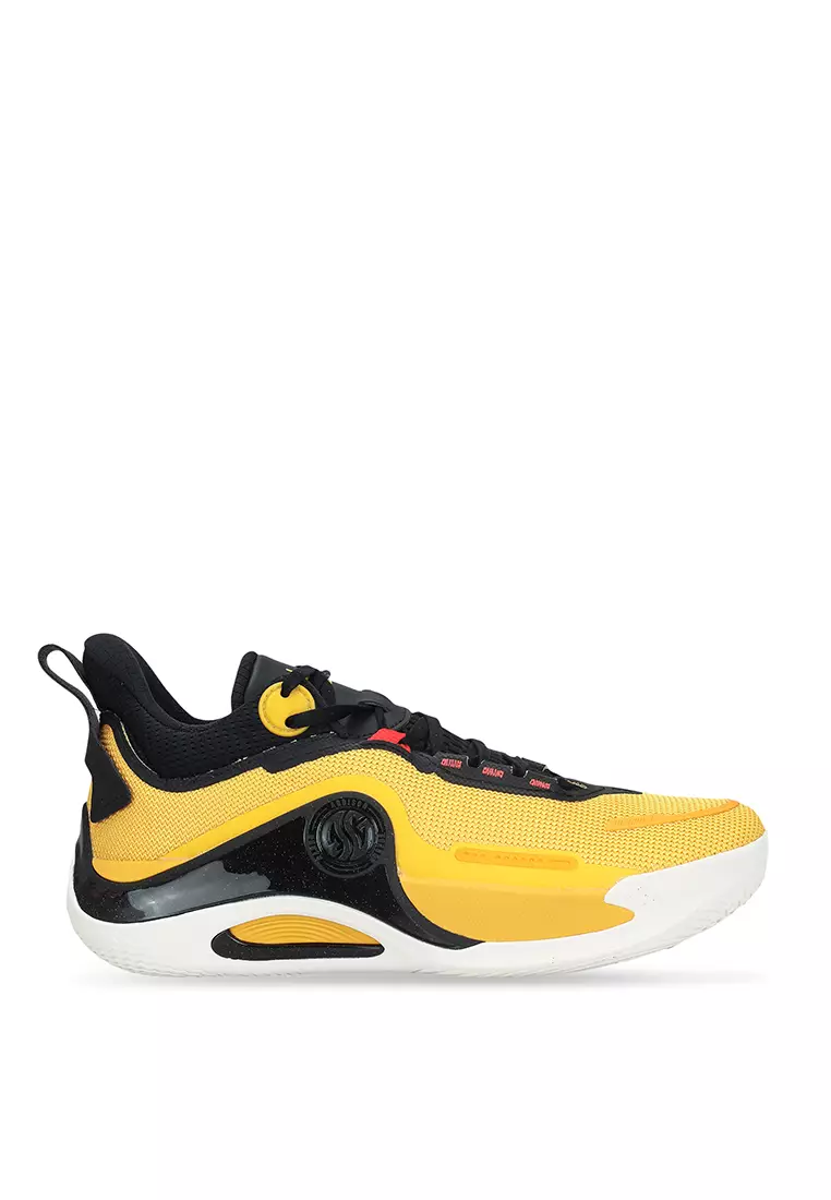 Puma basketball clearance shoes yellow