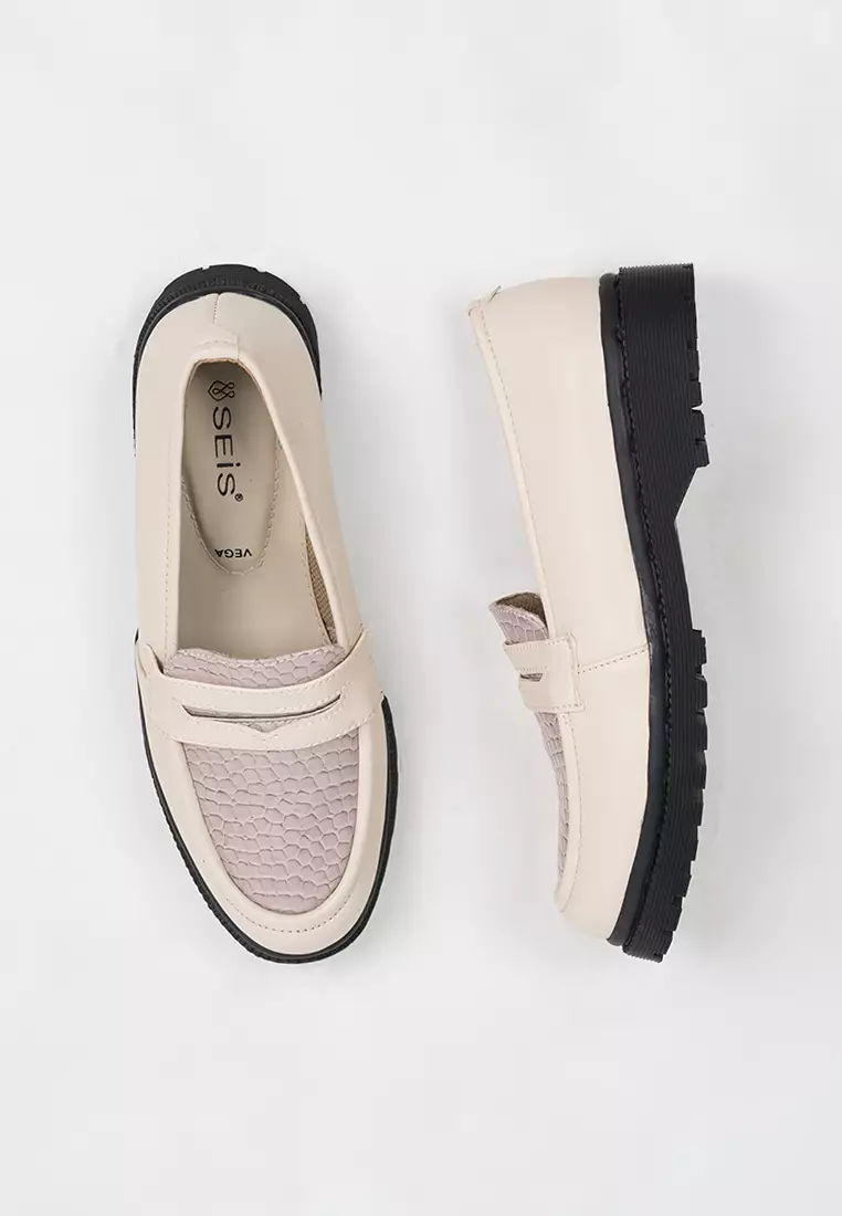 SEIS Vega Sepatu Docmart Wanita / Loafer - CREAM