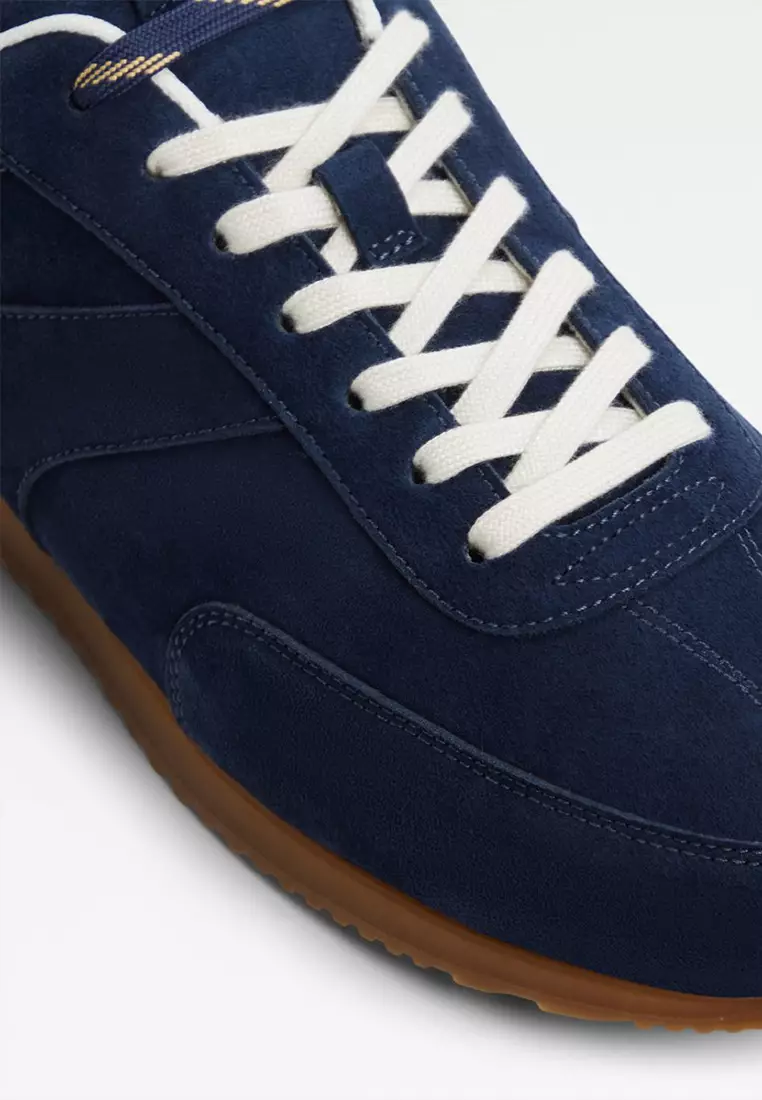 Nathaniel Low-Top Sneakers