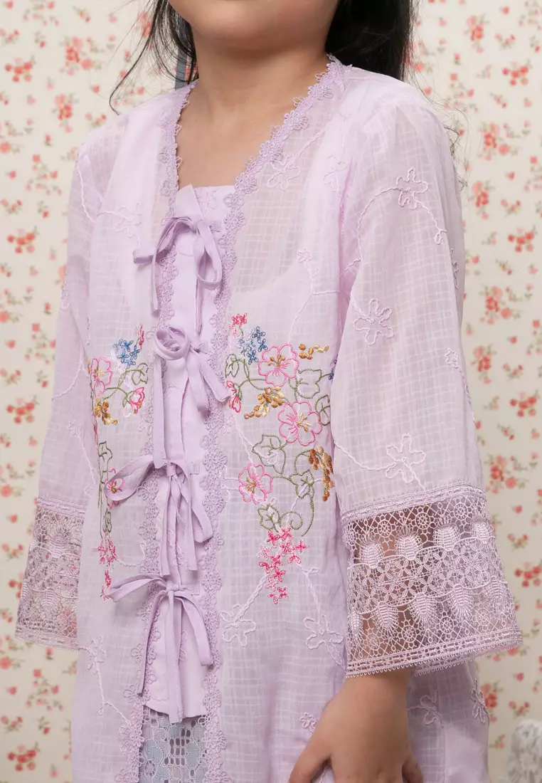 AYANA EMBROIDERED KEBAYA SET