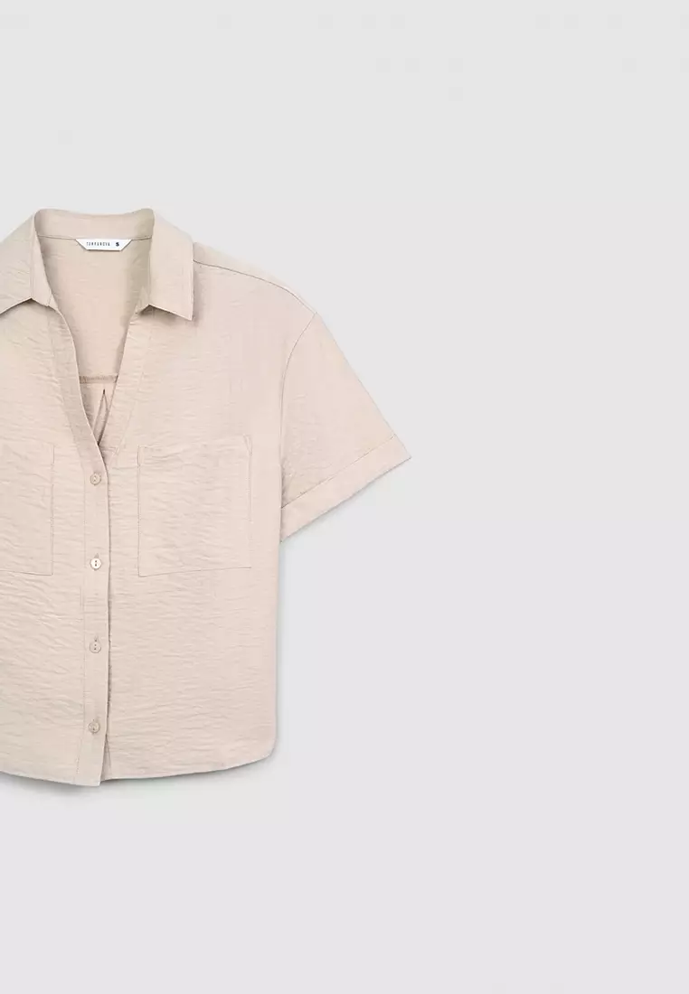 Woman Short-Sleeved Shirt