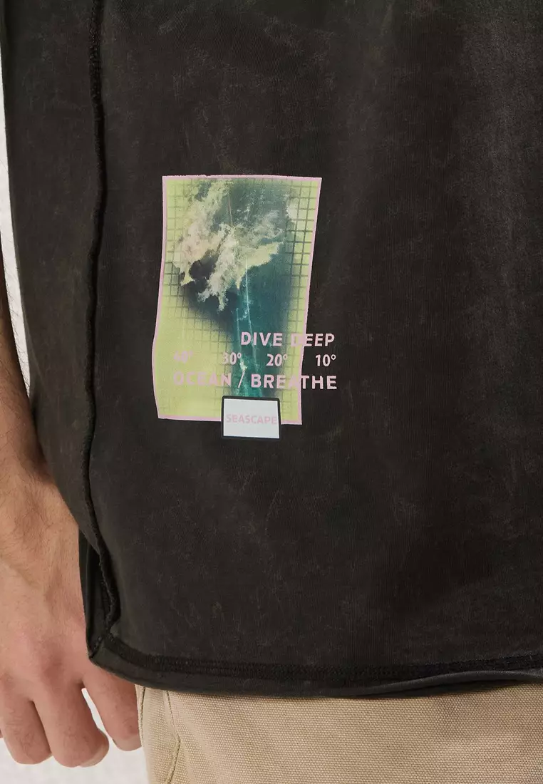 Black Oversize/Wide Cut Stitch Detail Printed T-Shirt TMNSS25TS00101