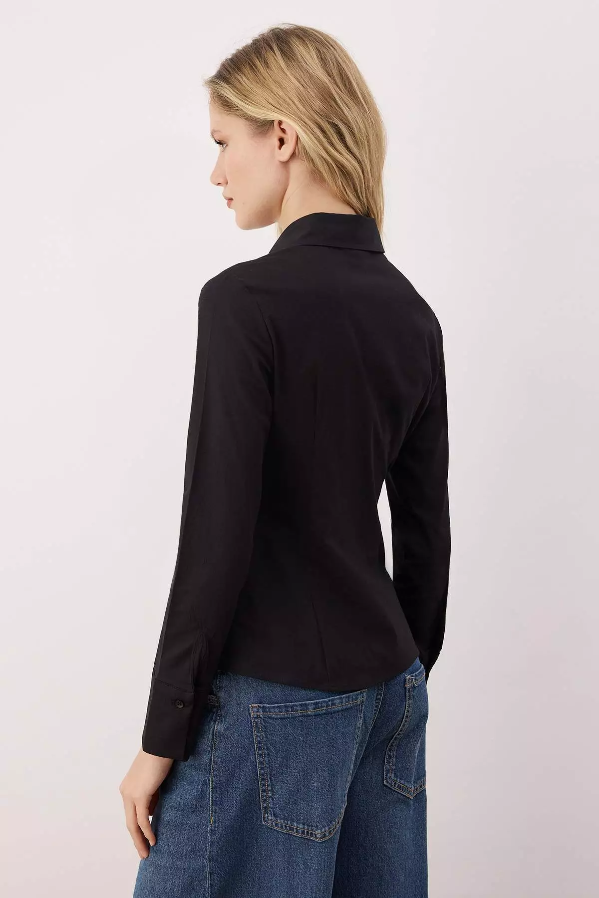 Wardrobe Essentials Black Lightweight Fitted Waist Cotton Woven Shirt Twoaw26Go22