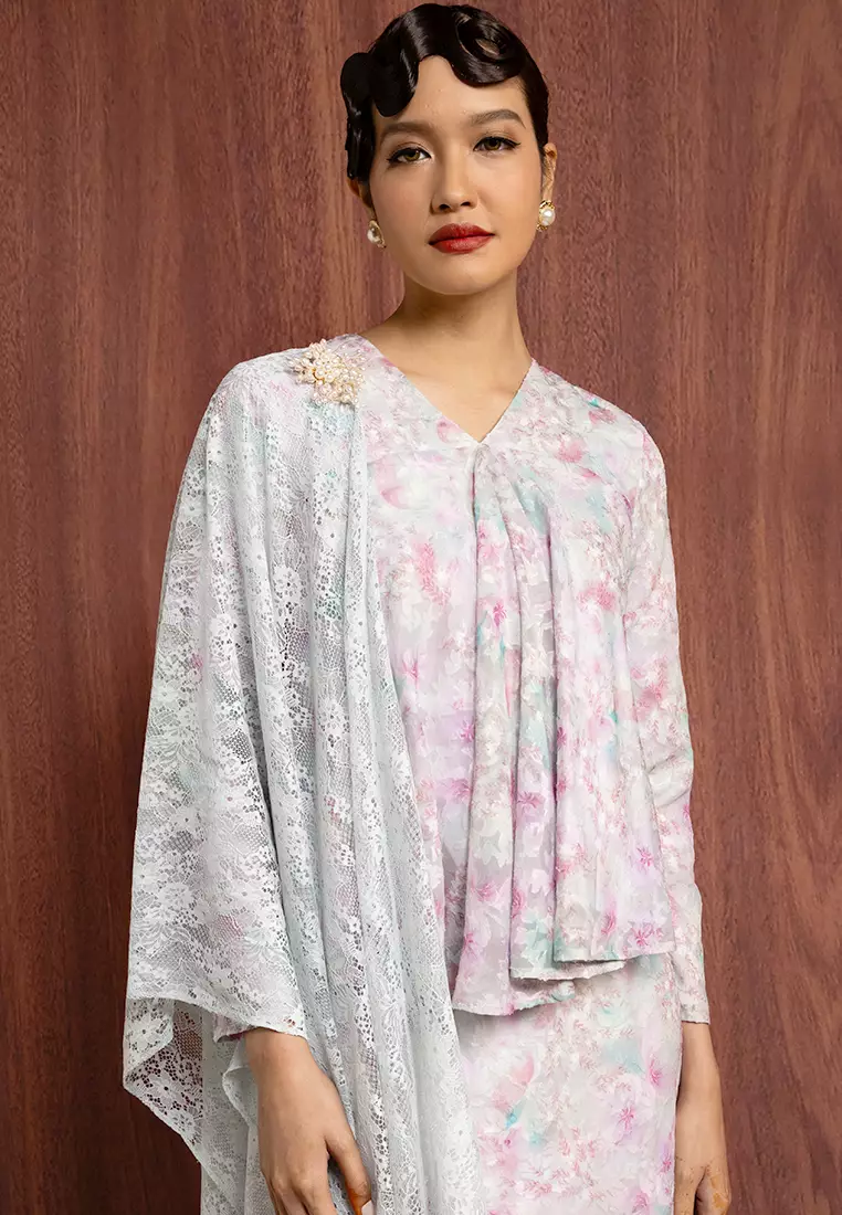 ARINA KEBAYA SET WITH SHAWL